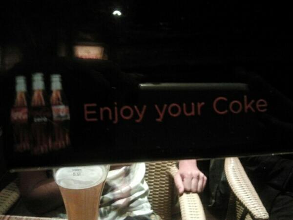 Lootteeexx's tweet photo. "@Stynislav: Enjoy your Coke" http://t.co/K30HzFV6Ph