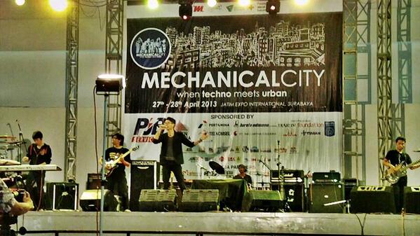 Someday, our dream will come true, and better than this <a href="/D_Re_Name/">D_Re_Name</a> @aryoe_bagas <a href="/softyank/">Sofyan k</a> <a href="/panjiutama_/">Panji Utama</a>