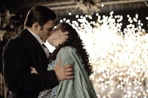 That one night on the rooftop with <a href="/HerPianoBoy/">Erik Pontmercy</a>