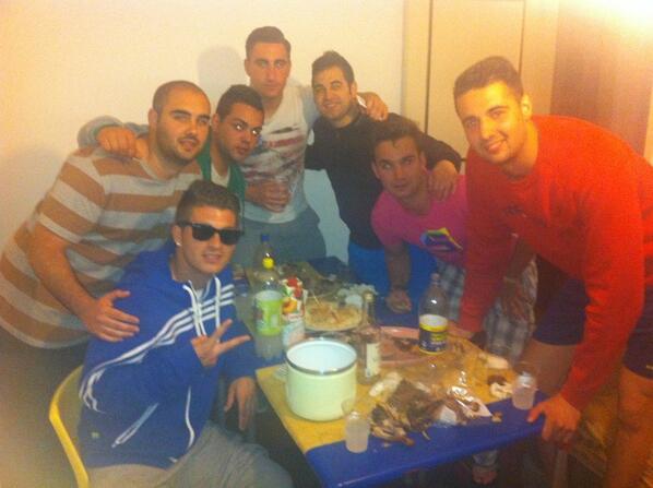 AlbertoArques10's tweet photo. De cenica en coimbra con @FernandoMoGr ! http://t.co/dNH0zkmBGA