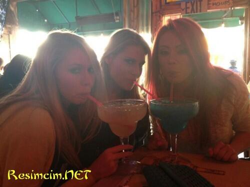 Reminiscing the good ole days. Out on the town @mialelanixxx @brynntylerxxx can't wait to get together<a href="/tag/liveonstreamate"class="tags"><span>#liveonstreamate</span></a>