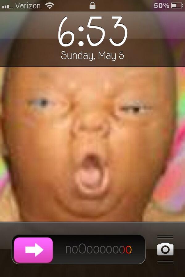 techily's tweet photo. my mom always asks me why im laughing at my phone here mom http://t.co/nuxKVhCLZj