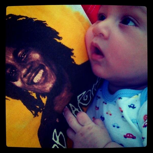 ElanAnthony's tweet photo. I'm just hangin' out with @bobmarley : http://t.co/ZtbKTp8p8P