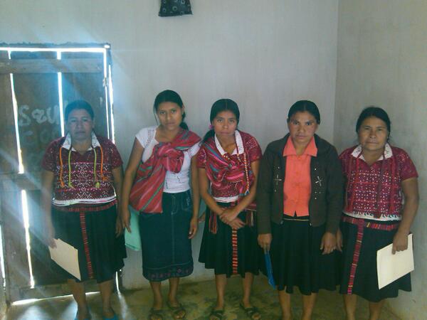 Validando proyectos en san andres duraznal taller de costura mujeres unidas la ST trabaja para que tu trabajes