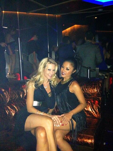 Just got to @hakkasanLV with @thejessicadrake #tiestoDeMayo http://t.co/2DlOpcrAqJ<a class="tags" target="_blank" title="On Twitter" href="/?out=eyJ0eXAiOiJKV1QiLCJhbGciOiJIUzUxMiJ9.eyJpYXQiOjE3MjAzMDM5OTMsImlzcyI6InR3cG9ybnN0YXJzLmNvbSIsIm5iZiI6MTcyMDMwMzk5MywiZXhwIjoxNzUxODM5OTkzLCJyZWRpcmVjdF91cmwiOiJodHRwczovL3R3aXR0ZXIuY29tL2hha2thc2FuTFYifQ.hP3D85_INf2wvVJfbByak750tvvPnuaMRN2y7QCK2r8Pa7JqXVZ_bDFrVTZZqEXRUswhMvqQk4bBgUOBu72koQ">@hakkasanLV</a><a class="tags" href="/tag/thejessicadrake">@thejessicadrake</a><a href="/tag/tiestodemayo"class="tags"><span>#tiestodemayo</span></a>