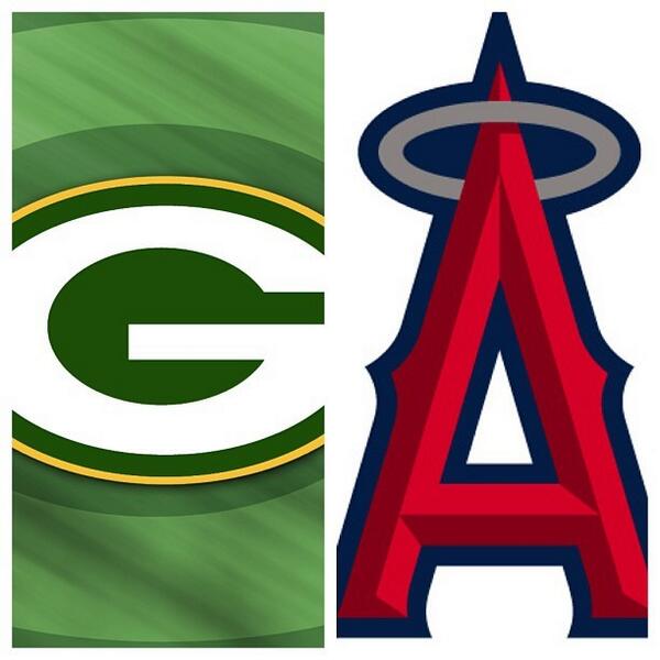 ZapposCulture's tweet image. My fave sports teams... #zapposinstachallenge #corevalue6 #eyezapp @eyezapp by allys_mommy