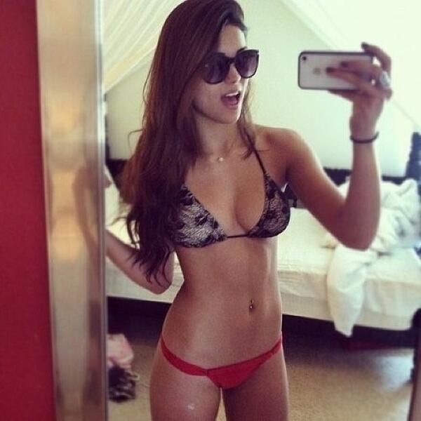 RawSexting's tweet photo. TeenBrunette #MirrorMonday #LunesDeEspejo @fitgirlpics @sexy_venezuela @daddypromotions @_bella_verra http://t.co/YSViEnYNVX