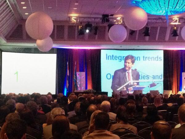 AxiaCom's tweet image. Javier Gamboa, Director Ejecutivo de negociación del Ministerio de Comercio, Industria y Turismo de Colombia.