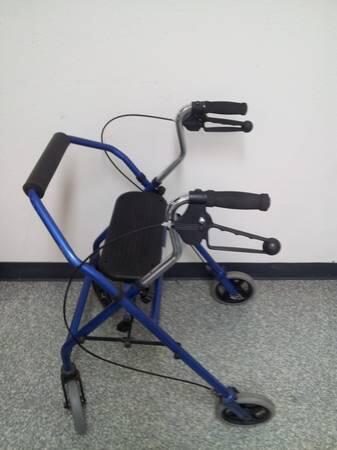 recycables4sale's tweet image. Lets start of the week with a SALE!!
4 wheel walkers + brakes &amp;amp; seats
#startweekright#walker#mobility#sale#safe