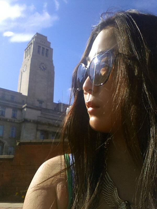 sylvia_syw's tweet image. feels like summer #Leeds #sunbaby #waitover