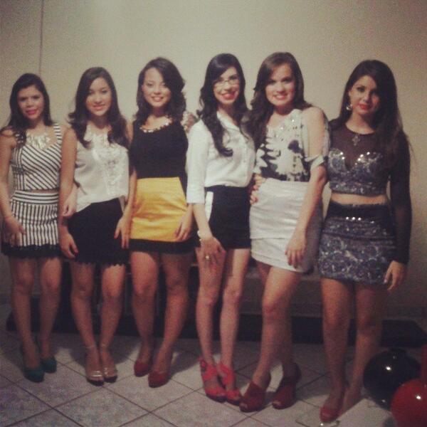 kinhaleone's tweet photo. 04.05.13 (: @laisinha_cossta @lorena_nvs @richellysillva @JuliiaNG @iara_ray  #Cavaleiro #Top ;) http://t.co/kbgWDPnsOj