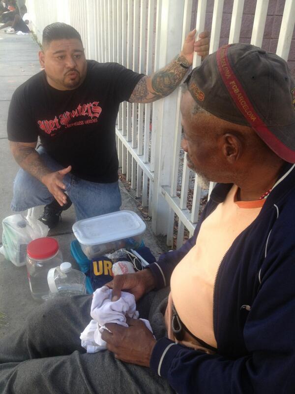 vethunters's tweet photo. #Advocate for The Brave. #Homeless  #Heroes need your Voice. Vet Hunters hit the streets of #Miami http://t.co/fPg3V1j0vn