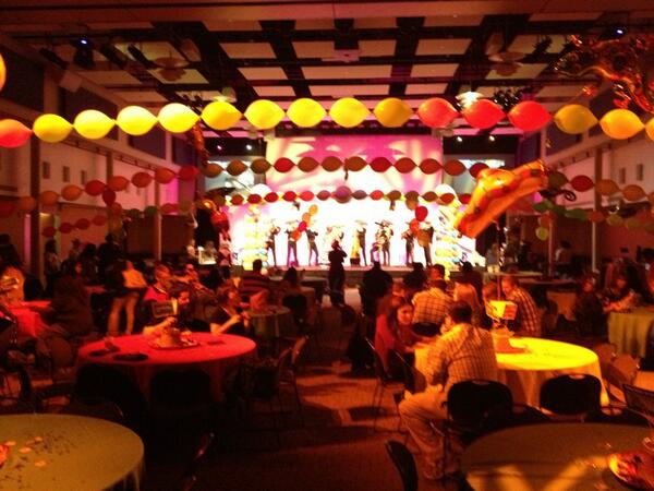 RUSLpride's tweet photo. Welcome to RUSL PRIDE night!! http://t.co/wIDBUt3Wuo
