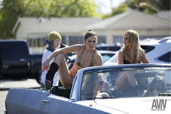 Watch The Cowdashians's leaked NSFW photo on TwXstars