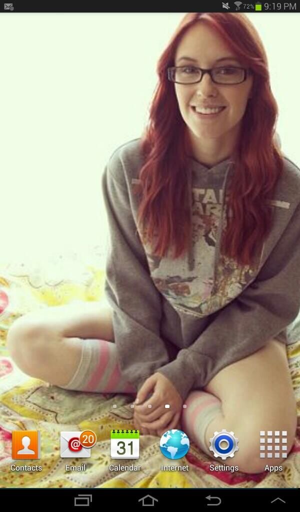 Datayess's tweet photo. My new lockscreen and wallpaper for my tablet @megturney  is #perfect http://t.co/8ca418jS6x