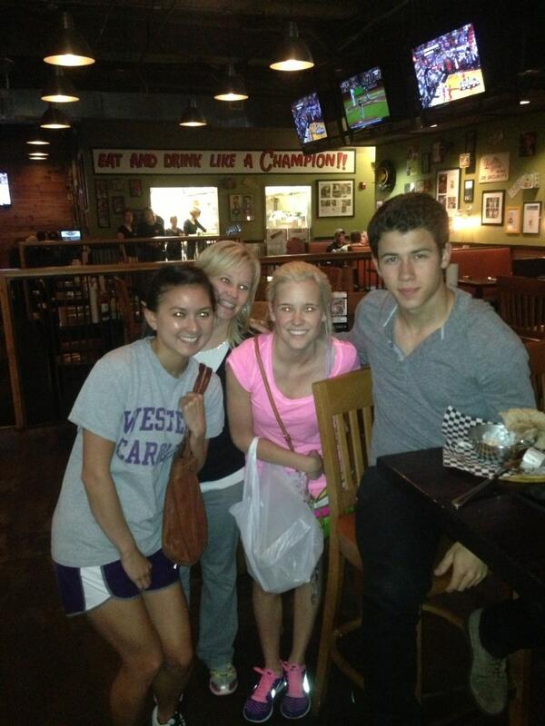 CelebsInCLT's tweet photo. Nick Jonas at Birkdale
Tonight! http://t.co/rssUTuWo8m (via @ash10brown)