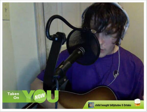 Phil101Hannah's tweet photo. I took a #snapshot of billyhates  (@BillycHates) on @younow! Come see it live! http://t.co/2y2U96PhfD http://t.co/Rg3xUYyhWe