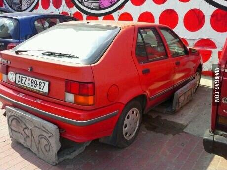 rulby's tweet photo. Как наказать "оленя" парковки #авто #auto #юмор http://t.co/Jo47PvIWf8