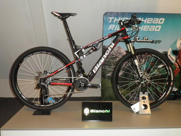 ALS EERSTE IN NEDERLAND IN DE WINKEL!!!!!
BIANCHI methanol 29 fs (full suspension)