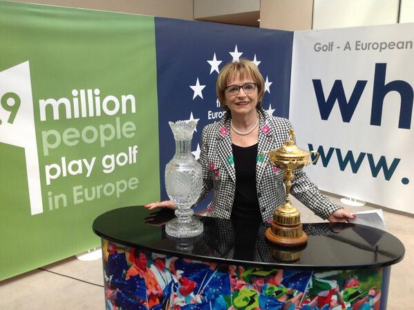 pack_doris's tweet image. Eröffnungsrede bei Golf-Ausstellung im #EP - Präsentation von #Ryderscup und #Solheimcup