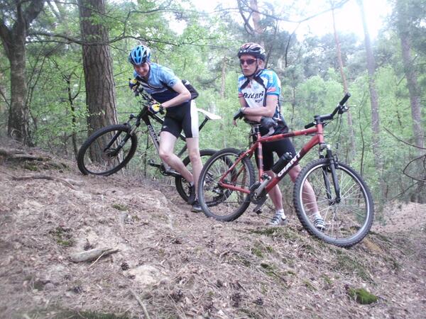 MTB-en met <a href="/juvenaat/">juvenaat</a>. trainen voor <a href="/alpedhuzes/">Alpe d'HuZes</a>