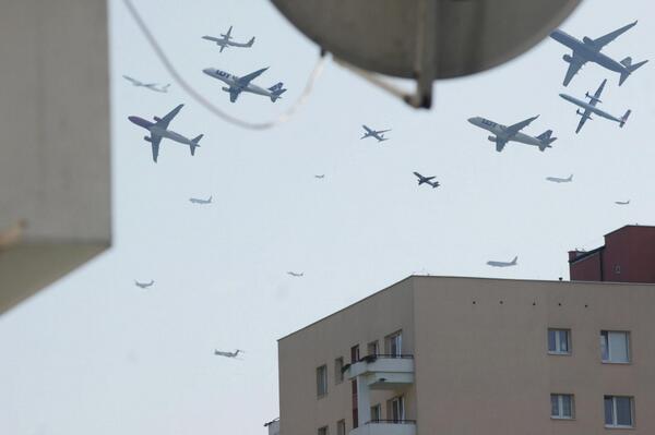 Mega zdjęcie - efekt kilkugodzinnego polowania na samoloty