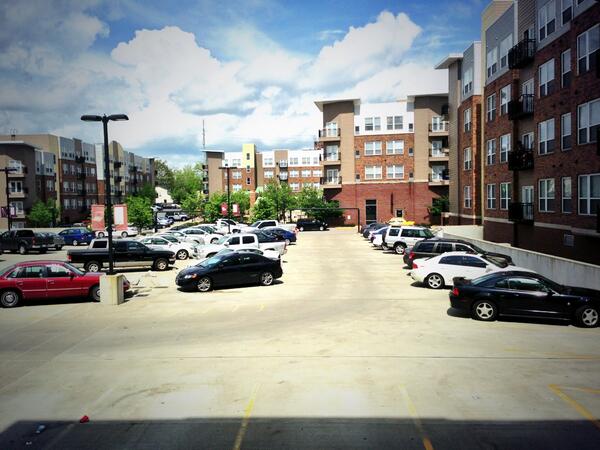 abbz_olutely's tweet image. oh so this is what thunder storms all day looks like Lexington? #nope #beautifulout ☀