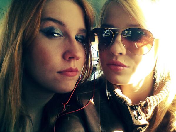 ijustfuckwilly's tweet photo. с Алей зачастили в кино.по понедельникам в озерках по 100 рублей.мелочь,а приятно http://t.co/MhiijzhTnh