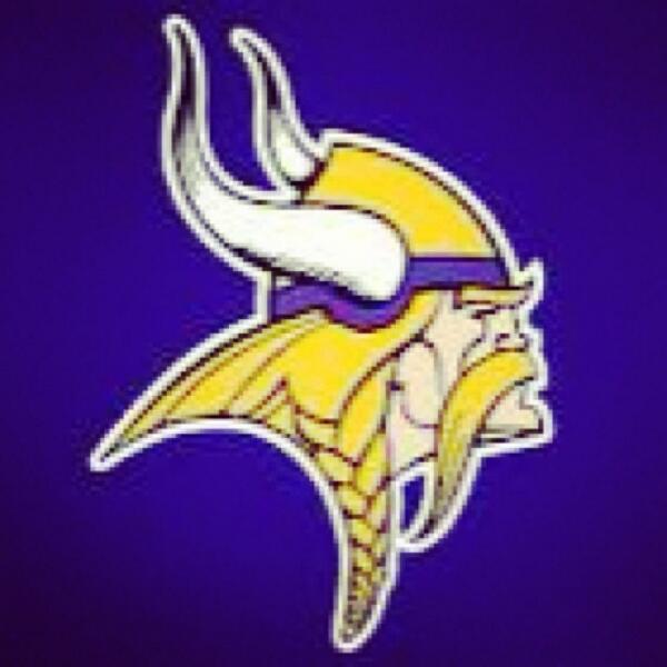 ZapposCulture's tweet image. Never horrible, but never good enough for a Superbowl. #corevalue6 #zapposinstachallenge #eyezapp @eyezapp by pse...