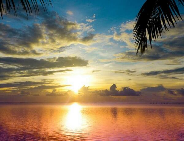 dynamicsmile's tweet photo. How quickly can I get there to experience this?!?! #needavacay #thisisgorgeous http://t.co/d70T1aSg4y