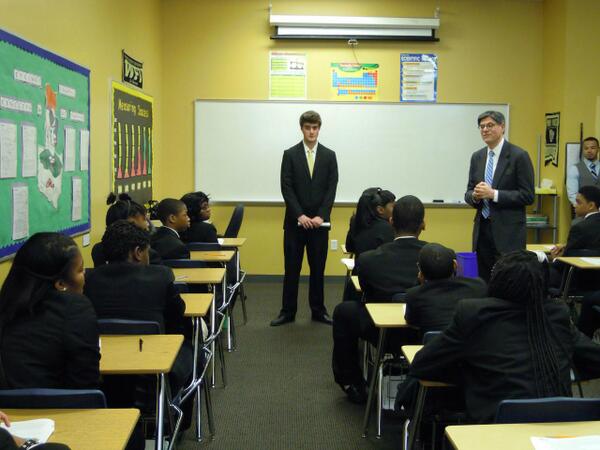 USTreasury's tweet photo. Sec Lew visits @TeachForAmerica 8th-grade science class in #Cleveland to highlight importance of #STEM #thankateacher http://t.co/NfAworhdho