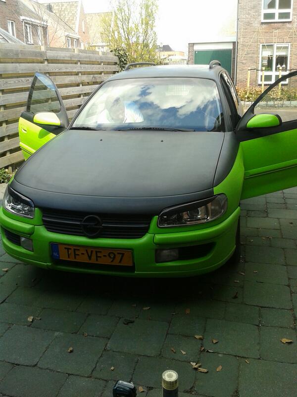 MikevanWissing's tweet photo. @Carbagerun  Team Carcelona gaat voor "green"..... http://t.co/4LTDmwENVM
