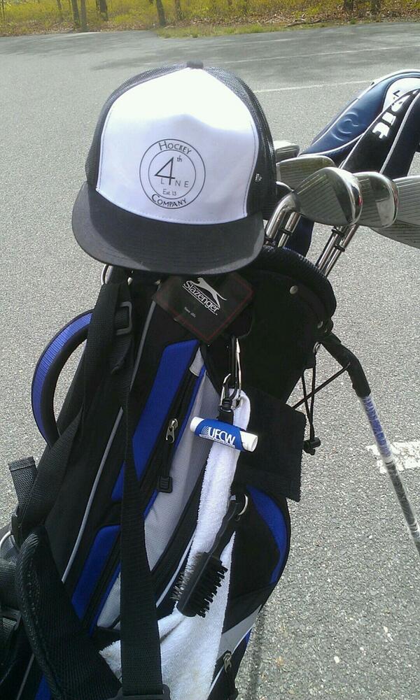 LineChangeHKY's tweet image. #4thLineHKY supporter @3131yb reppin the Emblem lid on the golf course today #sinkthatbirdie #JoinTheLine