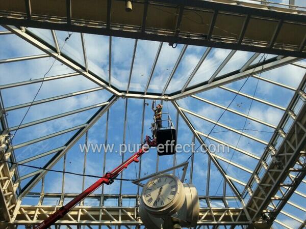 Pure_Effect's tweet image. High level glazing cleaning with 17 from @HigherAccessLtd excellent machine for the job!