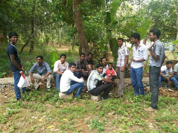 iam_sree0's tweet image. Vetti Officers Exclusive : @arun_100 #Ajin #Libin #Sujin #Edwin &amp;amp; co....