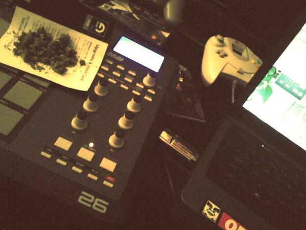 themindryder's tweet photo. Weeeeeeednclassicbeat http://t.co/xzVDmajeHL