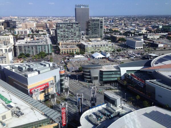 Yosun's tweet image. Semi-aerial Spying on the grounds for #AdobeMAX #BlackKeys #MaxBash