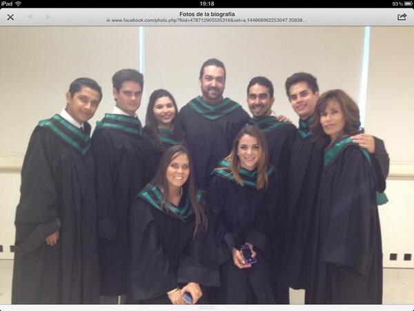 Y que parece que va en serio!!! <a href="/ana_cnavarro/">Ceci Gutiérrez Navarro</a> <a href="/giovanna_alr/">Giovanna♥</a> <a href="/davidmendicuti/">davidmendicuti</a> <a href="/oz_osuna/">Gerardo Osuna</a> <a href="/bobbymesa/">roberto mesa soto</a> .....