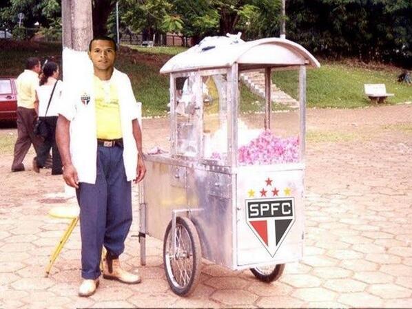 Binnho12's tweet photo. "kkkkkkkkkkkkkkkkkkkkk" http://t.co/PpeRk2GDVq