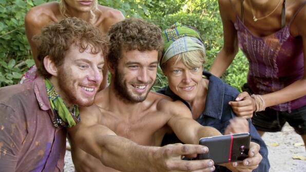 RT this post if u are as excited as these castaways for 2morrow's #Survivor! 1st look photos: bit.ly/18sfQaX