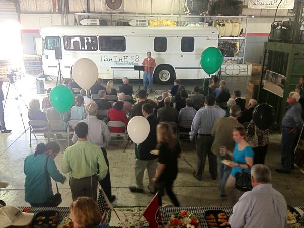 SpringBackNash's tweet photo. Opening remarks for the Spring Back ceremony! #sleepoutfitters #springback #greatturnout http://t.co/TfARoX31QA