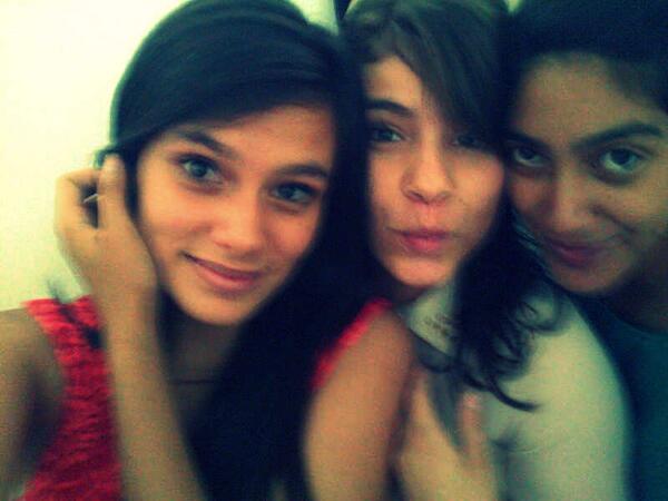 '@KarenRayPayne: Con Mis BFF'S :D :') 'wow ssso cute