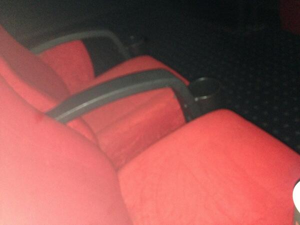 Schneakers's tweet photo. @moviejunkies Danke. Hier sind noch Plätze frei. /cc @paramount_kino #startrekID http://t.co/0lz5ZZ94SR
