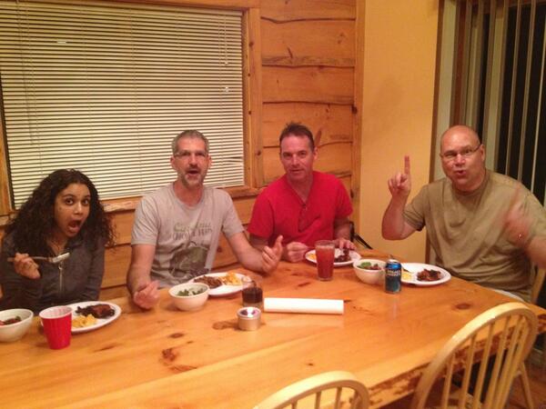 Beckydomyan's tweet photo. #grillstravaganza judges !! http://t.co/DCF5V5uh3R