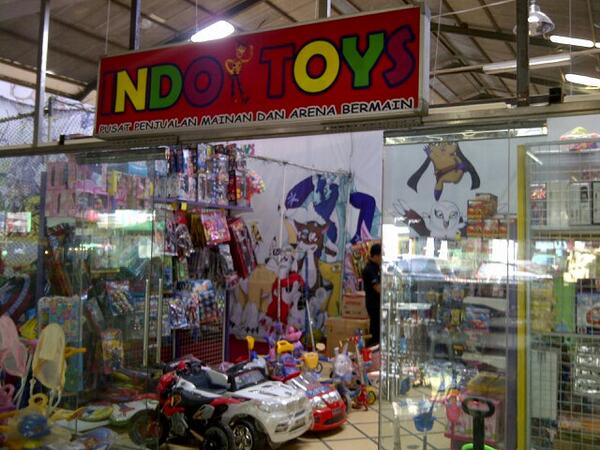 markomBISG's tweet photo. Di BISG tersedia jg INDOTOYS pusat penjualan mainananak hargatermurah, tersedia area mandibola gratis kunjungi segera http://t.co/MmnejuUrKV