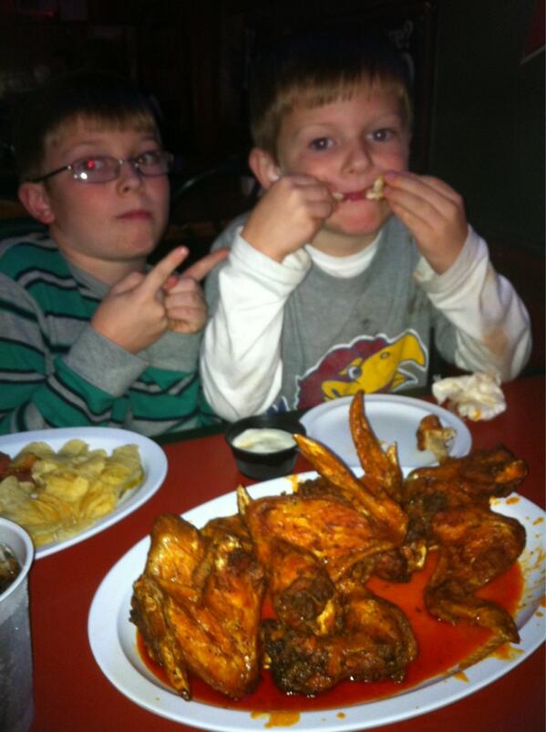 @mellinger @PeanutonMain Here are my boys dining on their delicious wings.