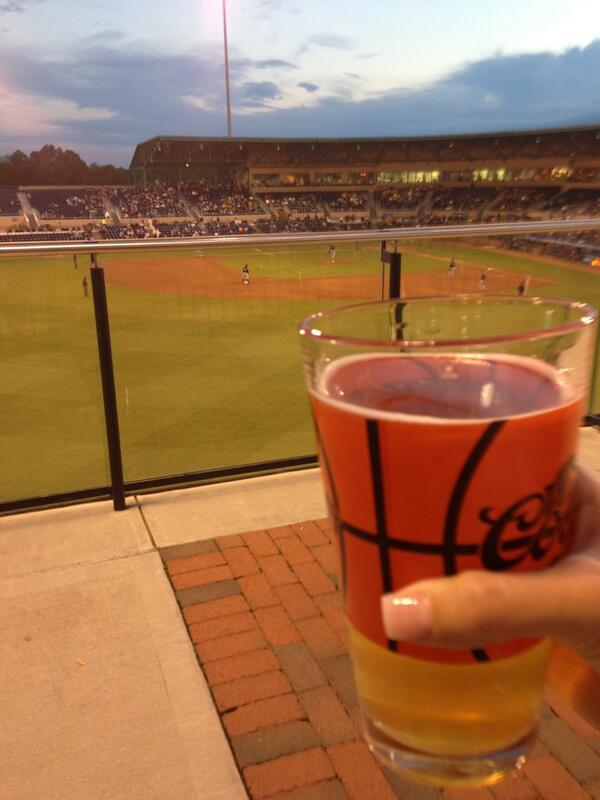 shellbabyyyy's tweet photo. Durham bulls game tonight #localbeer http://t.co/6BAJBZObMJ