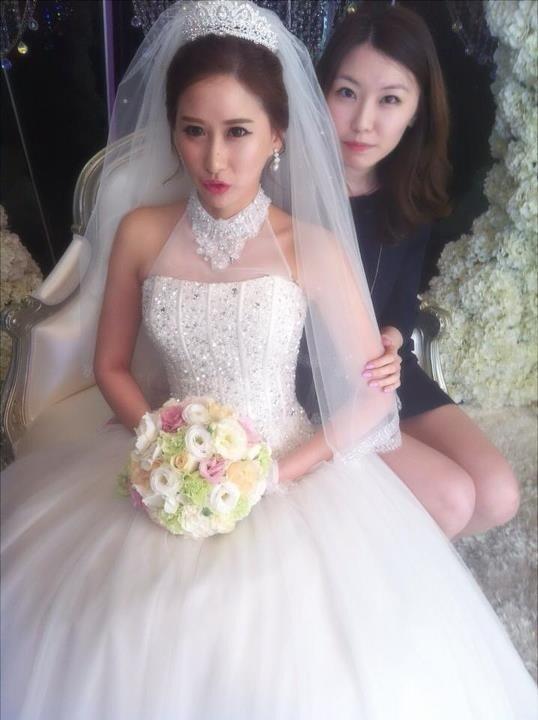 CHYEORA's tweet photo. เจ้าสาวคนสวยยย <3 http://t.co/jwZHKDOXTA