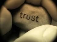 QsqsMr's tweet photo. إفعل أي شيء ،

لــًًًــًًًًكًــًًًًن
لا تخذل شخص وضع كل ثقته فيك ..
وحطك مصدر آمــان له http://t.co/NiRBEPk63u