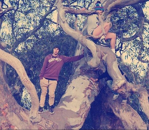 charlietwilley's tweet image. #bestfriends #treeboy